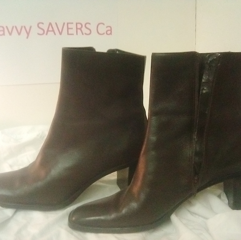 Worthington Brown Leather Boots